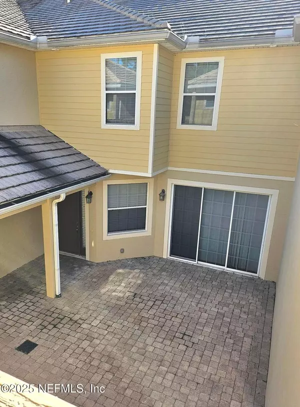 St Augustine, FL 32092,181 HEDGEWOOD   UNIT#B DR #GARAGE APT/STUDIO