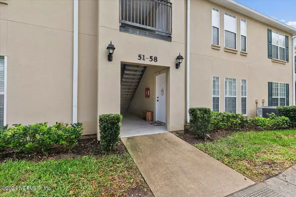 Jacksonville Beach, FL 32250,52 JARDIN DE MER PL #52