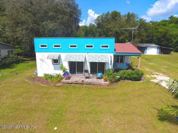 307 N LAKE ST,  Crescent City,  FL 32112