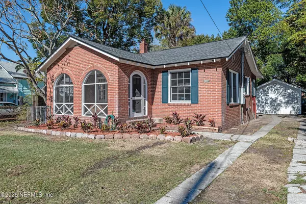 2057 SOUTHAMPTON RD, Jacksonville, FL 32207