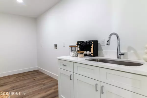 St. Augustine, FL 32080,5072 A1A S