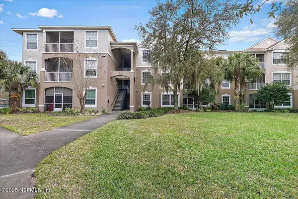 10550 BAYMEADOWS RD #720, Jacksonville, FL 32256