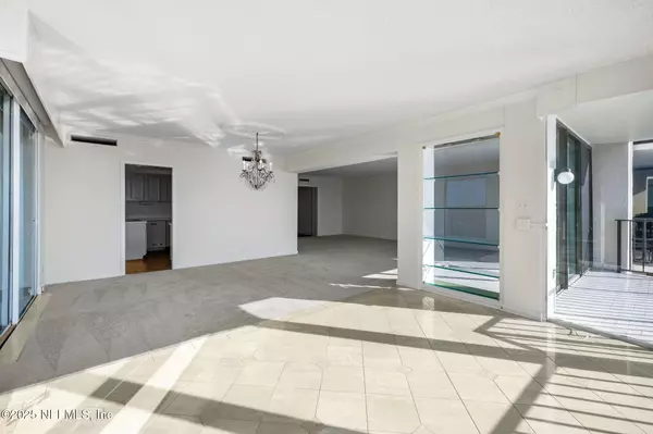 Jacksonville, FL 32205,2970 ST JOHNS AVE #11G