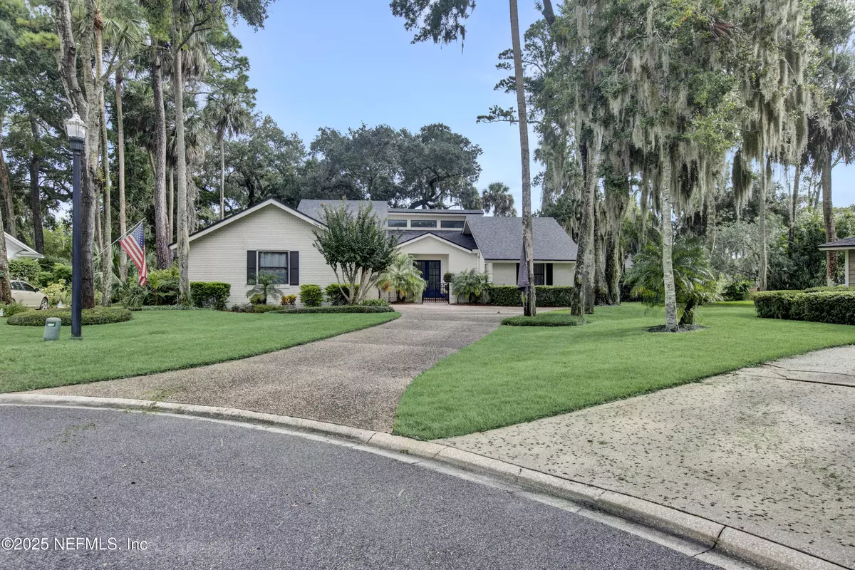 Ponte Vedra Beach, FL 32082,5010 BUTTONWOOD DR