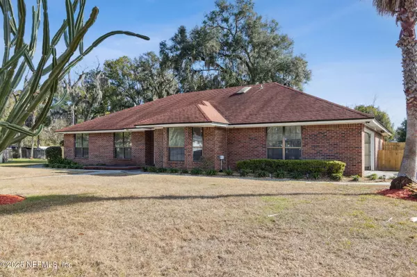 Orange Park, FL 32073,686 ALLEN LN