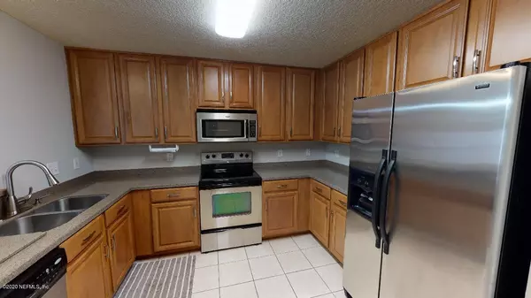 Jacksonville, FL 32256,7053 SNOWY CANYON DR #111