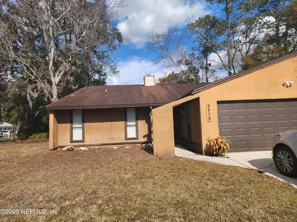 Jacksonville, FL 32244,6829 CORALBERRY CT