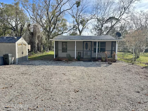 115 E HICKS ST, Palatka, FL 32177