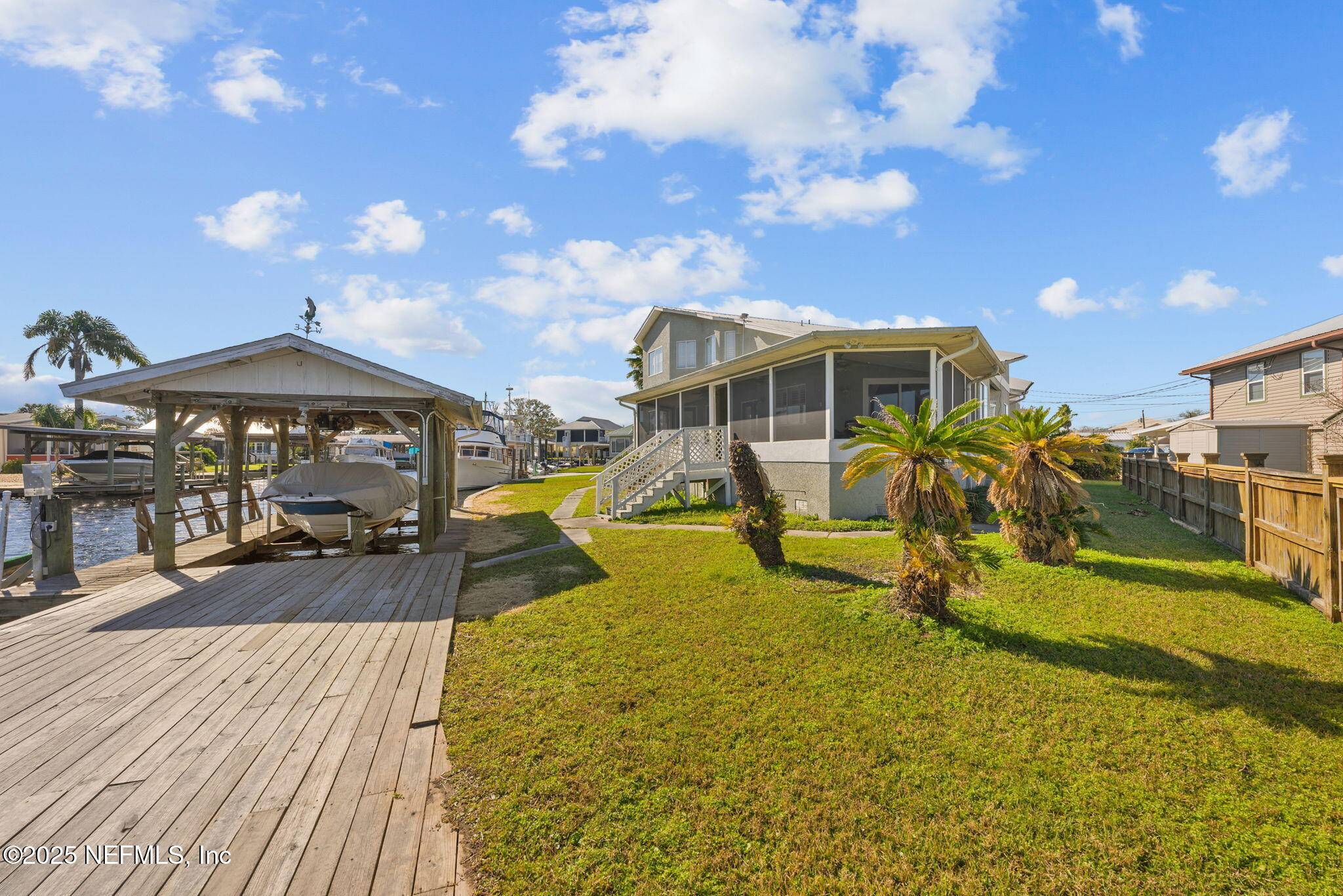 192 SPORTSMAN DR, Welaka, FL 32193
