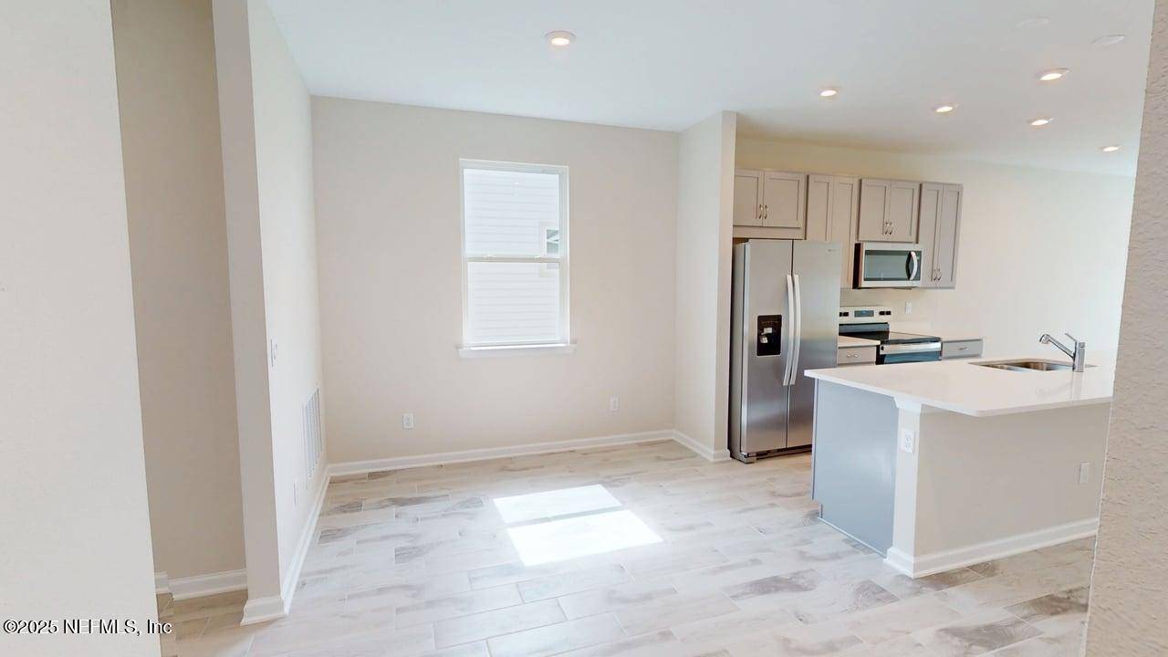 Green Cove Springs, FL 32043,2610 FIREBRUSH LN
