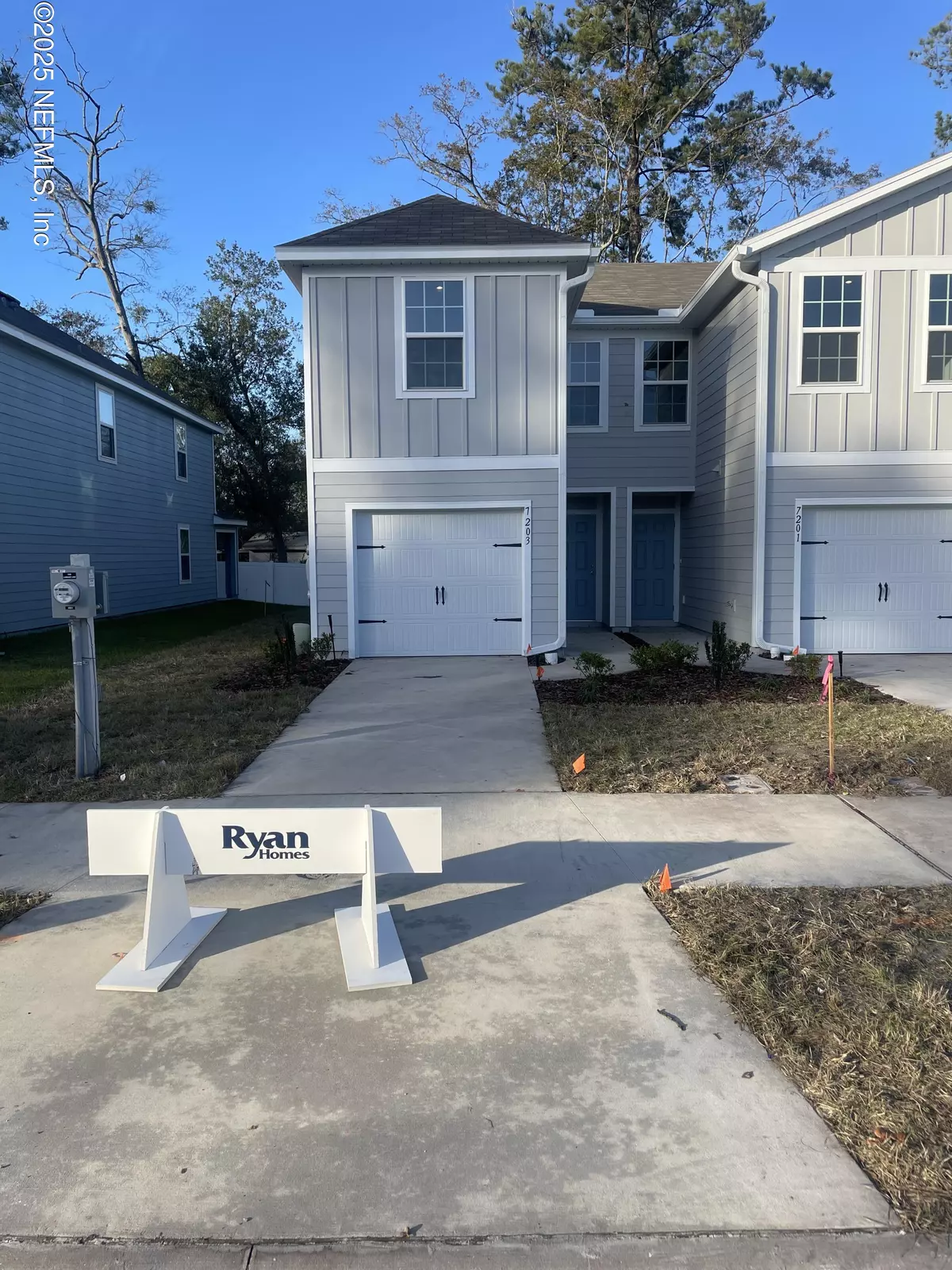 Jacksonville, FL 32210,7203 LUMINARY LN