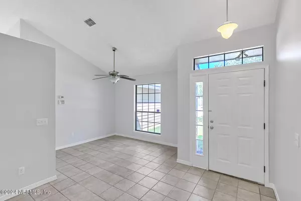 Jacksonville, FL 32223,3510 SHELDRAKE DR