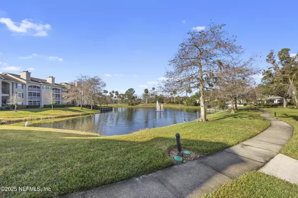 Ponte Vedra Beach, FL 32082,200 IRONWOOD DR #214