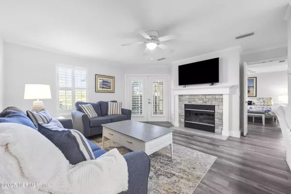 Ponte Vedra Beach, FL 32082,200 IRONWOOD DR #214