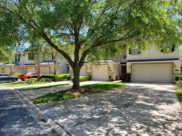Orange Park, FL 32065,3945 BUCKTHRONE DR #E