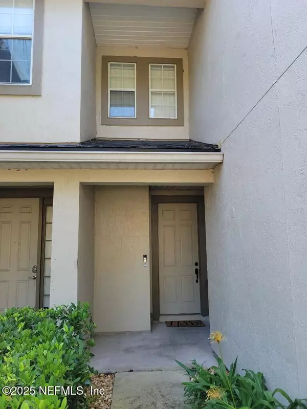 Orange Park, FL 32065,3945 BUCKTHRONE DR #E