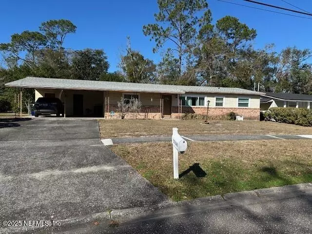 Jacksonville, FL 32244,5704 FALCON ST W