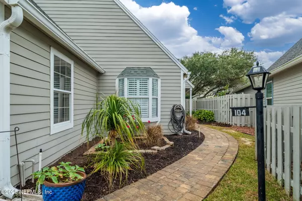 St Augustine, FL 32084,104 HAMMOCK CIR