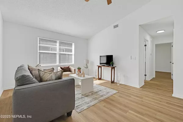 Orange Park, FL 32065,1295 INDEPENDENCE DR