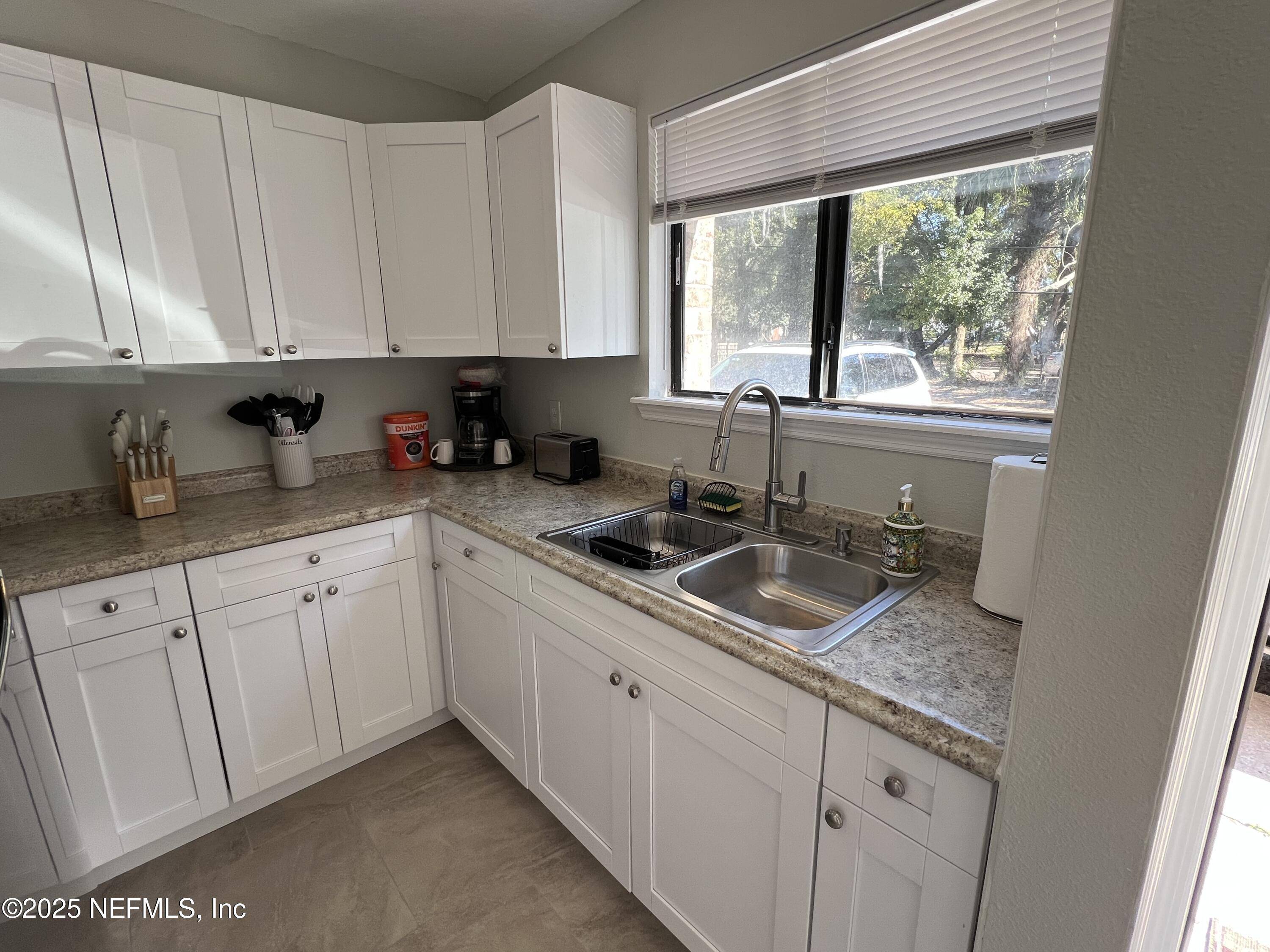 Jacksonville, FL 32211,1200 BRETTA ST #3