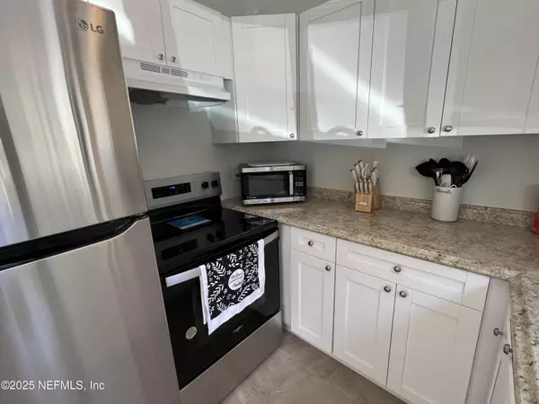 Jacksonville, FL 32211,1200 BRETTA ST #3