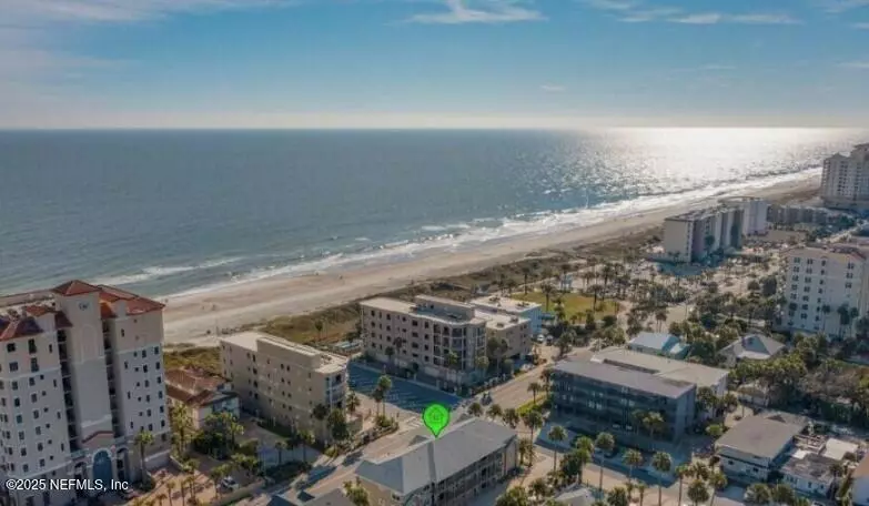 Jacksonville Beach, FL 32250,382 1ST ST S #2B