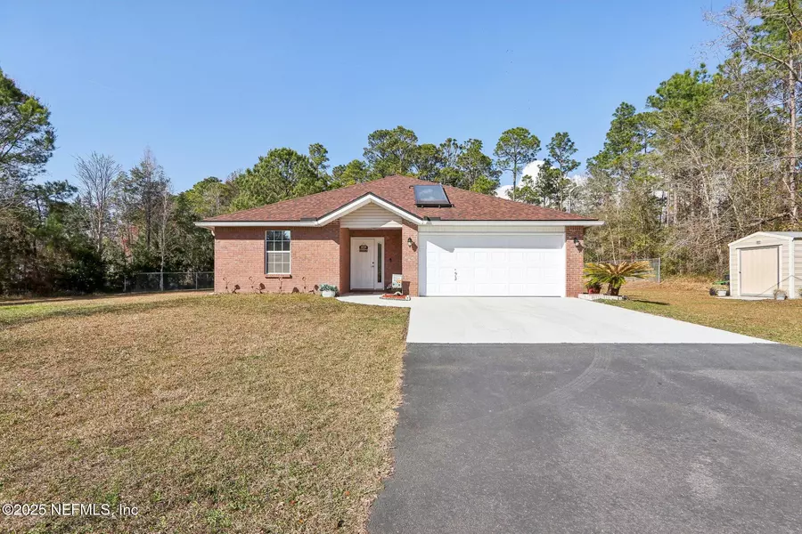 2452 OLEANDER AVE, Middleburg, FL 32068