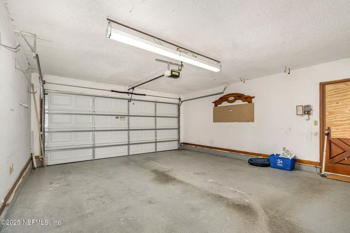 Jacksonville, FL 32244,8446 HAMDEN RD