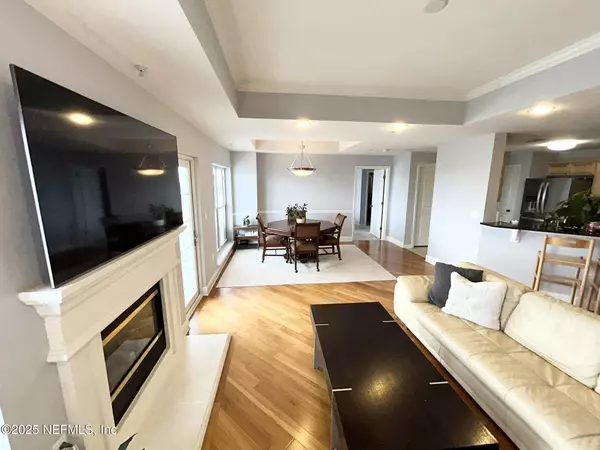 Jacksonville, FL 32202,400 E BAY ST #2004