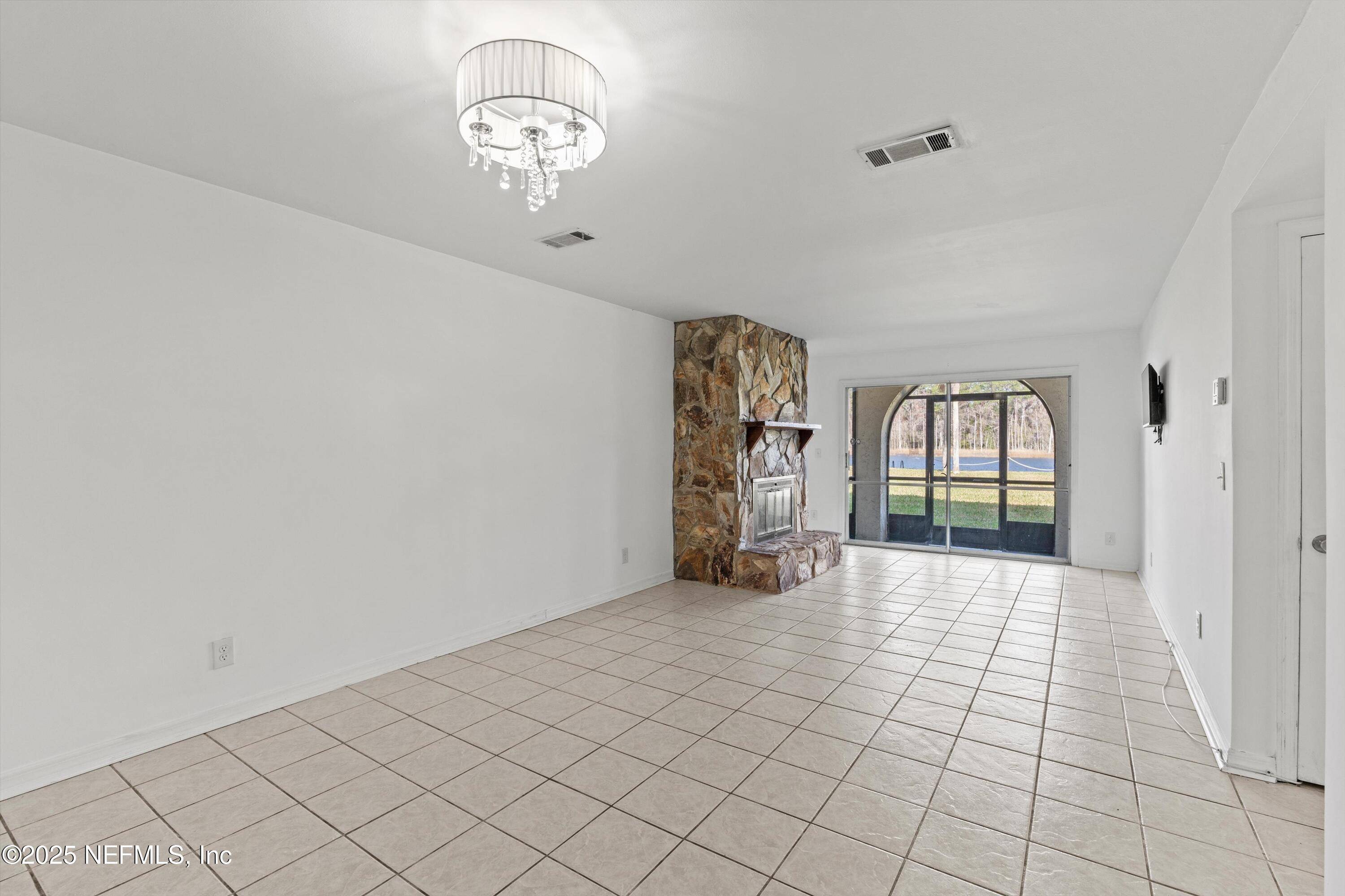 Jacksonville, FL 32216,1530 EL PRADO RD #2