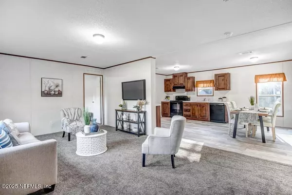 Jacksonville, FL 32218,13876 FAIR PINE LN