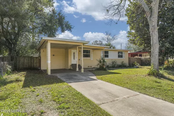 7442 BURLINGAME DR S, Jacksonville, FL 32211