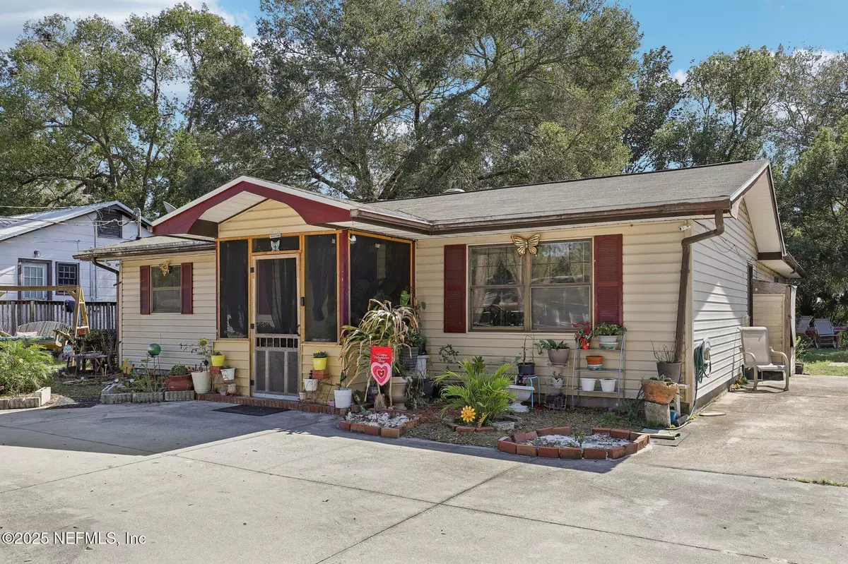 Palatka, FL 32177,2127 DIANA DR