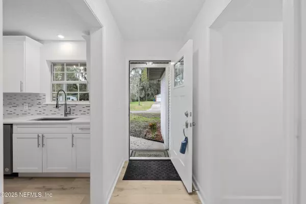 Jacksonville, FL 32211,345 TIDEWATER CIR W