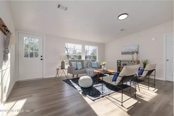 Orange Park, FL 32065,472 LOGAN AVE