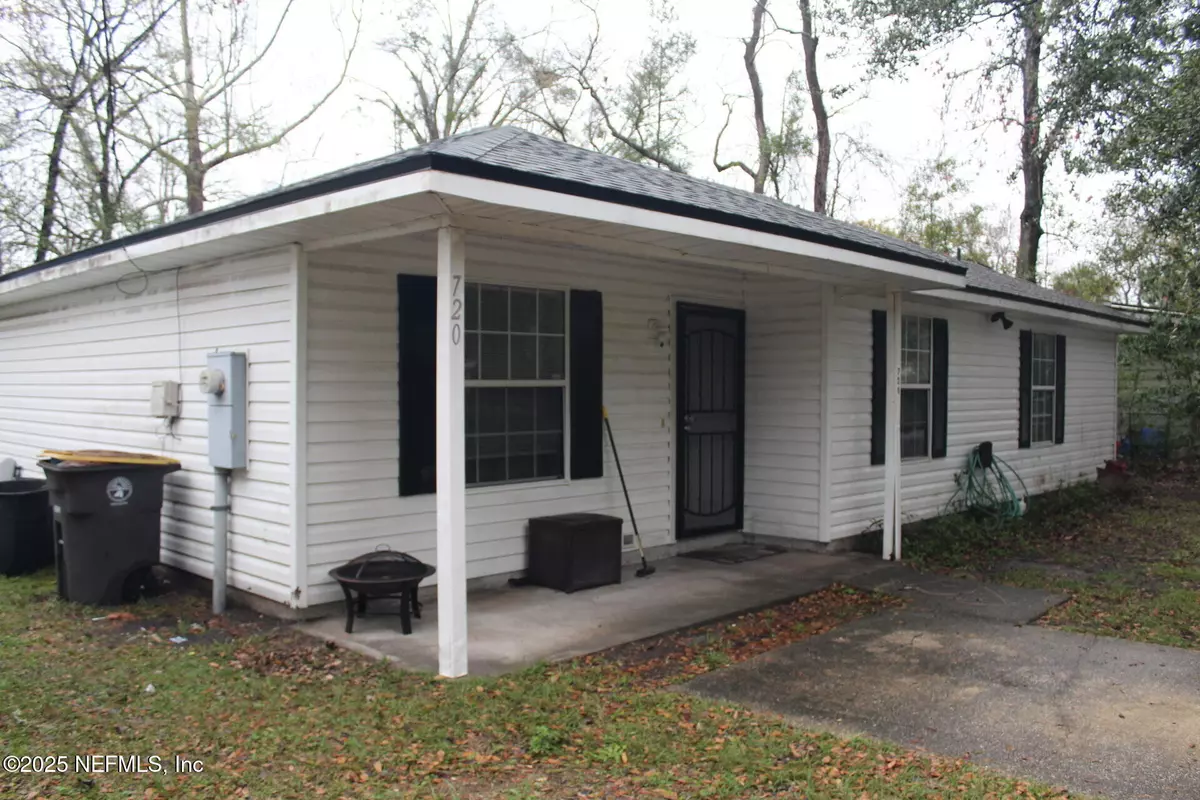 Jacksonville, FL 32254,720 CENTERHILL DR W