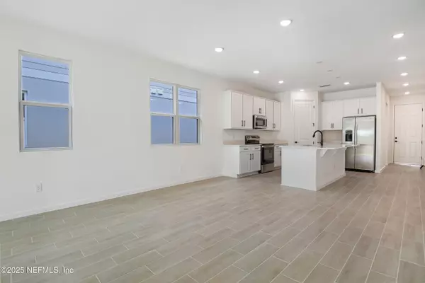 Deland, FL 32720,1738 CARNELIAN ST