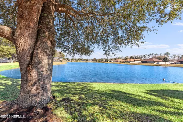 Jacksonville, FL 32220,388 MARTIN LAKES DR W