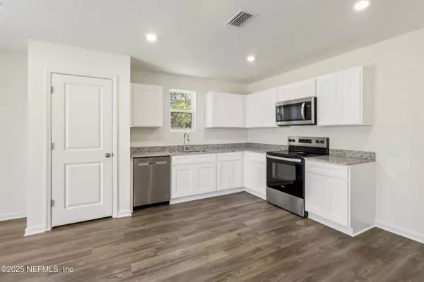 Palatka, FL 32177,728 HUNTER RD