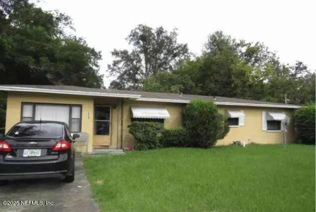 5039 MCMANUS DR, Jacksonville, FL 32210