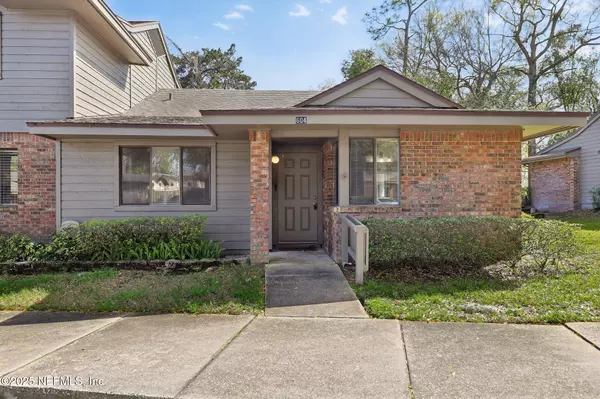 Jacksonville, FL 32216,1909 UNIVERSITY BLVD S #604