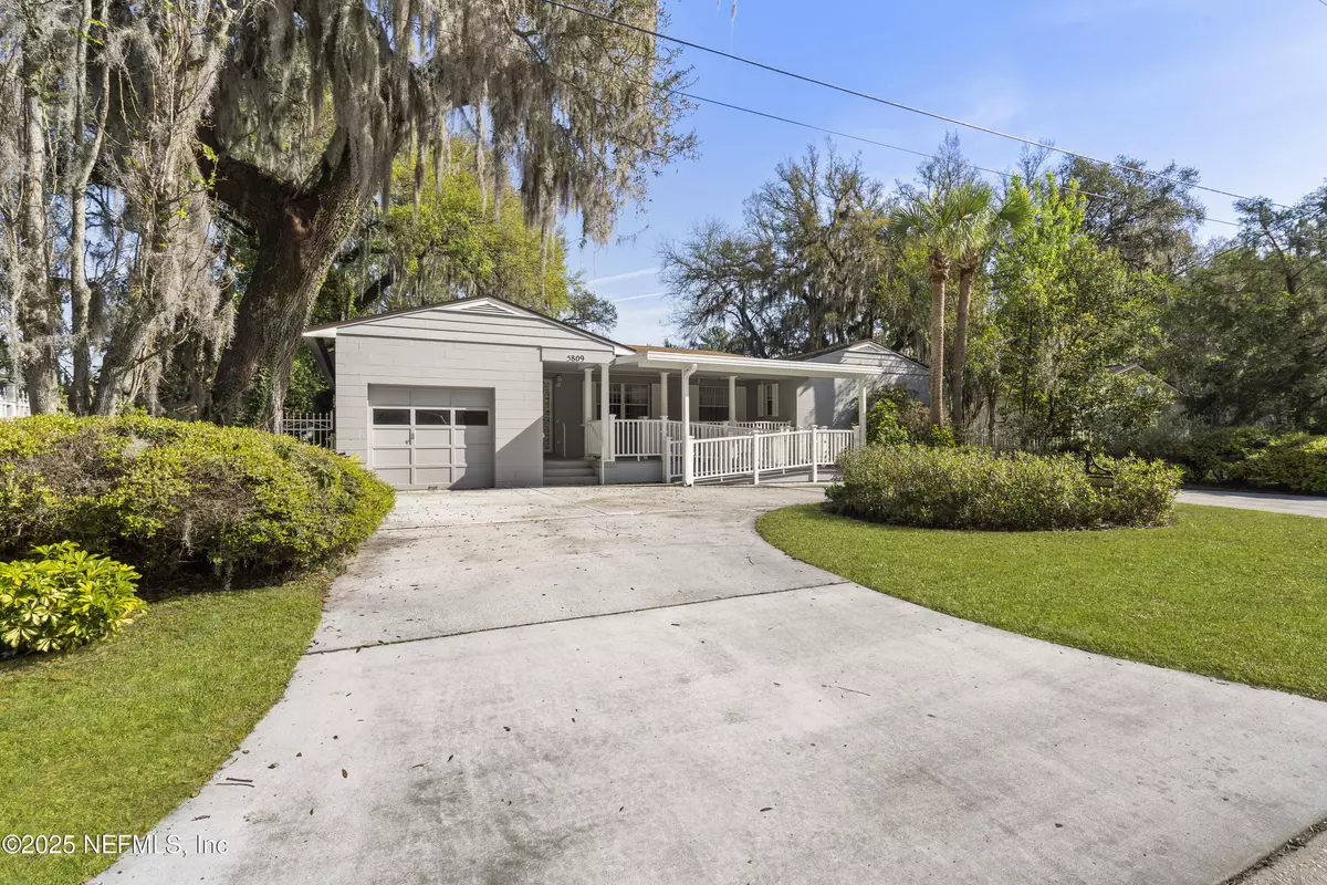Jacksonville, FL 32210,5809 CEDAR OAKS DR