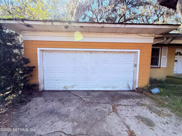 Orange Park, FL 32073,2522 GRASSHOPPER LN