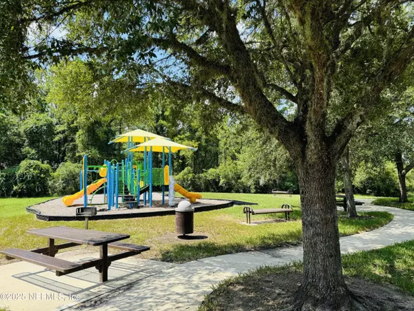 Jacksonville, FL 32221,2282 JUSTIN LAKE DR