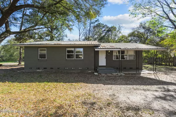Palatka, FL 32177,390 ALABAMA AVE