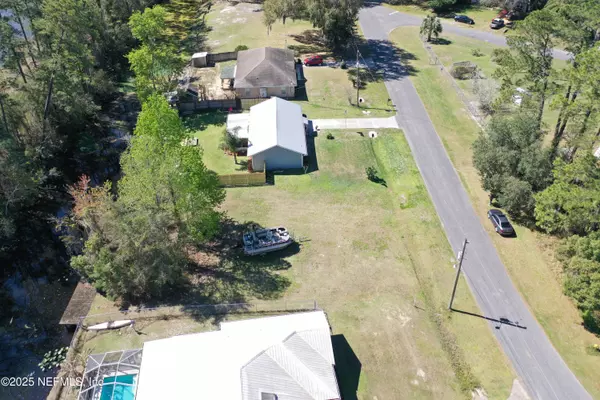 Satsuma, FL 32189,117 PARK DR