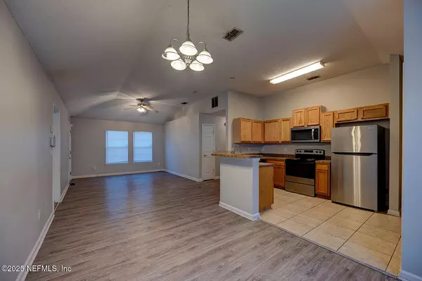 Jacksonville, FL 32244,8522 APRIL ST