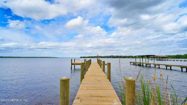 East Palatka, FL 32131,229 RIVER DR