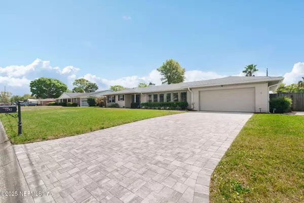 Jacksonville, FL 32277,7242 SANDY BLUFF DR