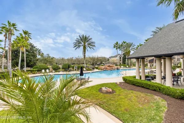 Jacksonville, FL 32256,10961 BURNT MILL RD #935